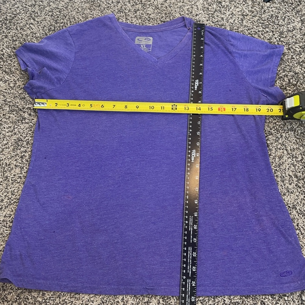 Women’s Champion purple tee Duo Dry shirt size XL SEE FLAWS